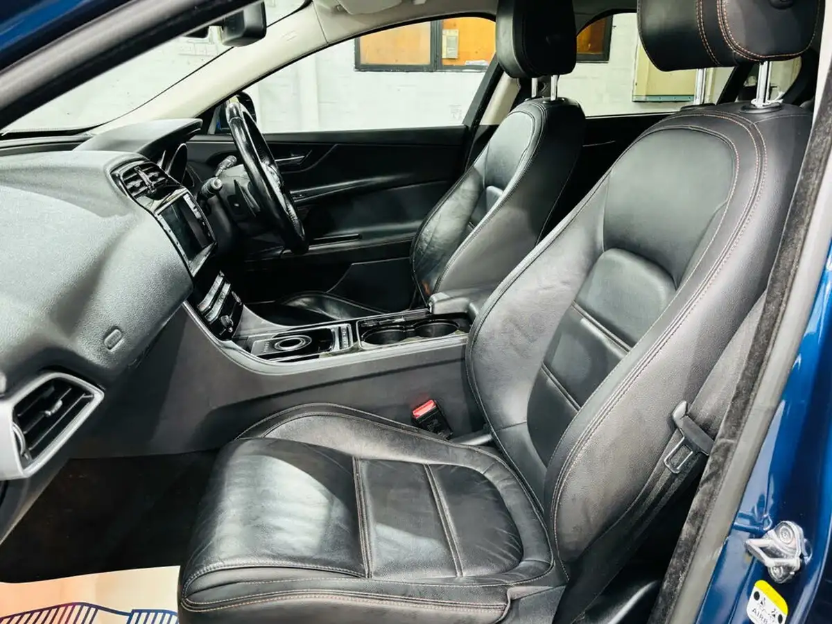 2015-jaguar-xe-20td-prestige-163ps-auto-big-26
