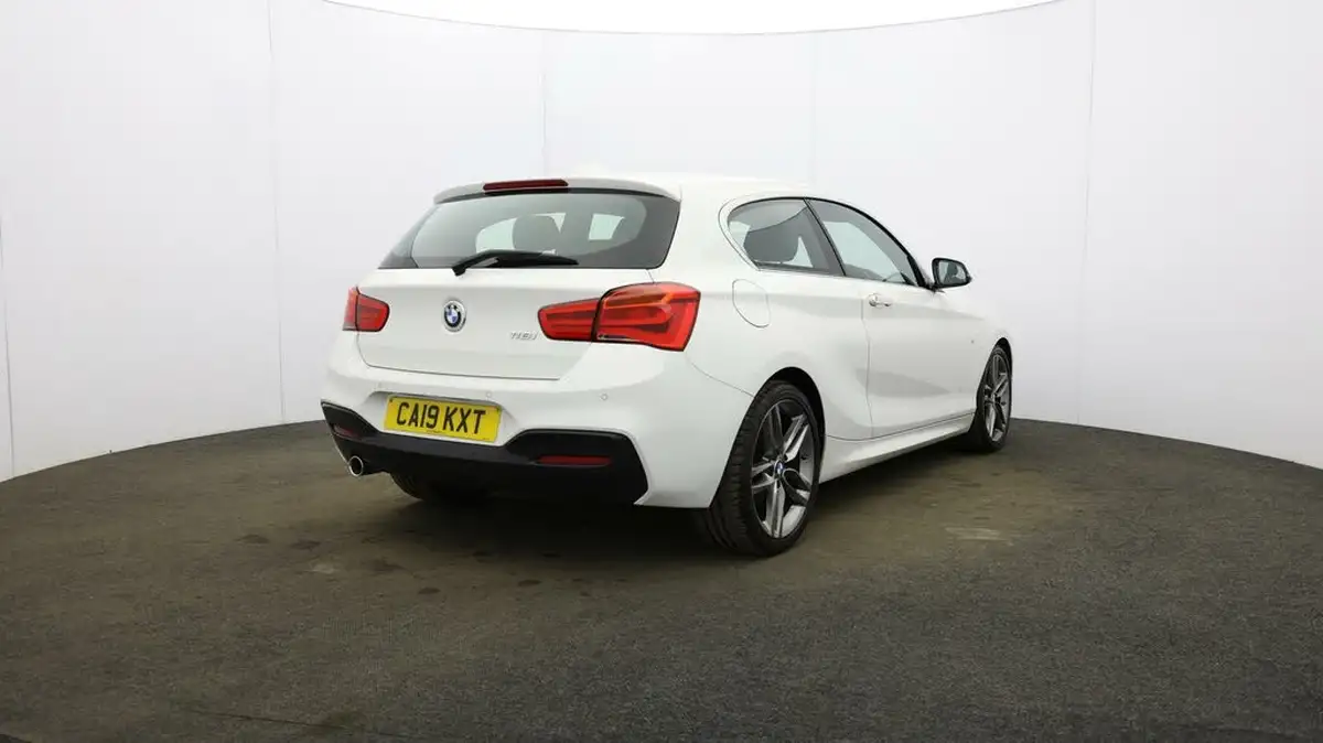 2018-bmw-1-series-15-118i-m-sport-3d-big-6