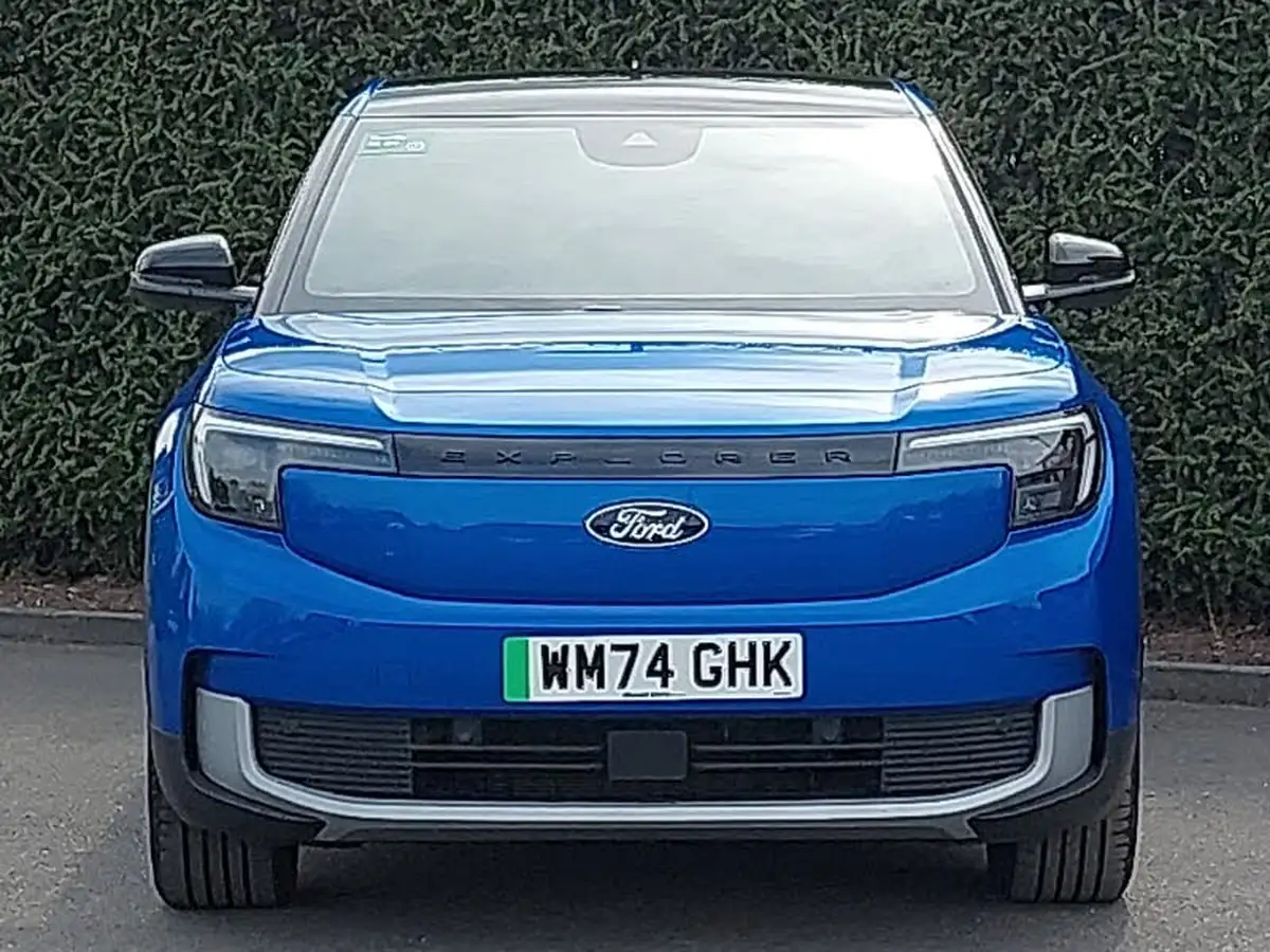 2024-ford-explorer-e-premium-286ps-77kwh-big-18
