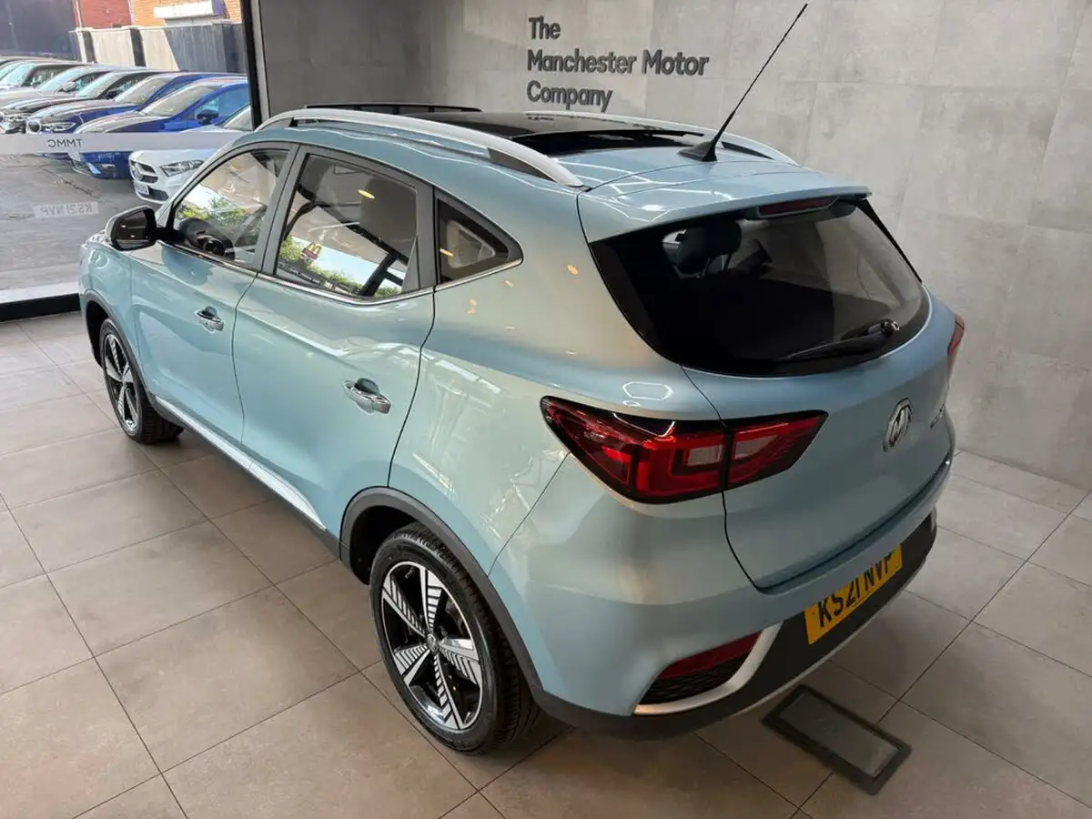 2021-mg-zs-suv-e-exclusive-ev-big-8