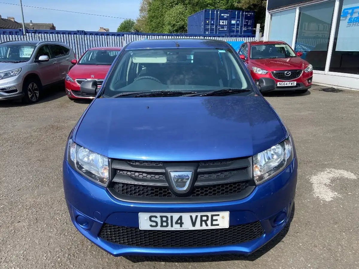 2014-dacia-sandero-12-ambiance-big-0