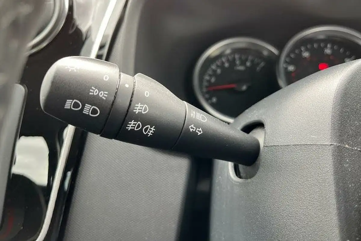 2019-dacia-sandero-stepway-09-tce-techroad-big-20