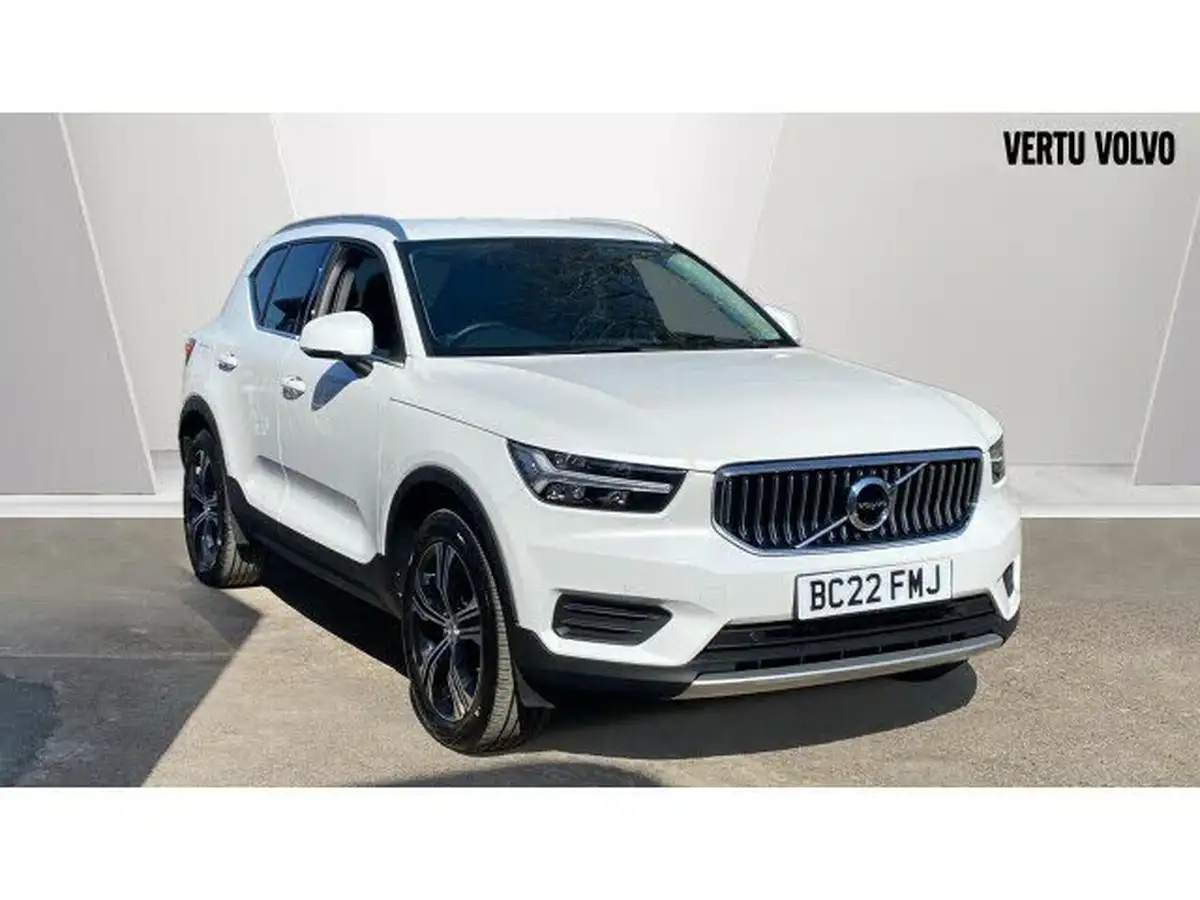2022-volvo-xc40-15-t4-inscription-big-0