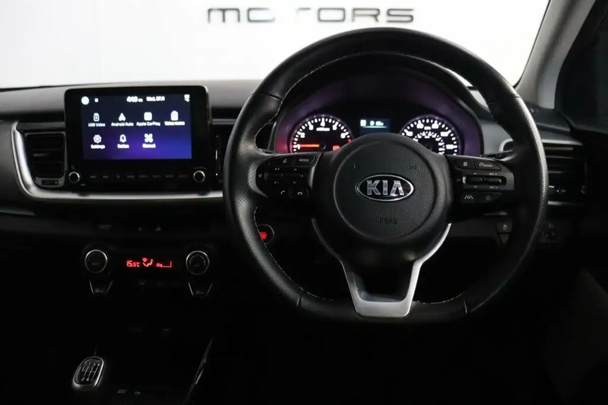 2021-kia-stonic-10-t-gdi-connect-big-13