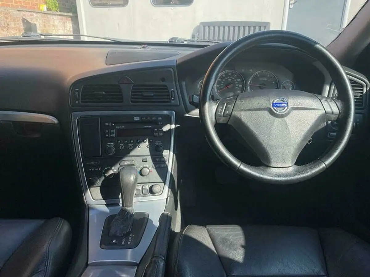 2006-volvo-s60-24td-d5-se-geartronic-big-11