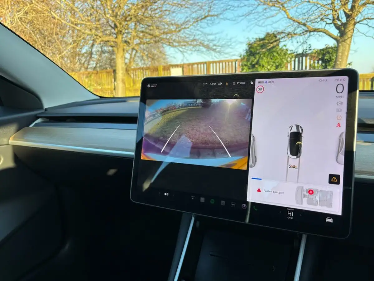 2019-tesla-model-3-e-standard-plus-big-13