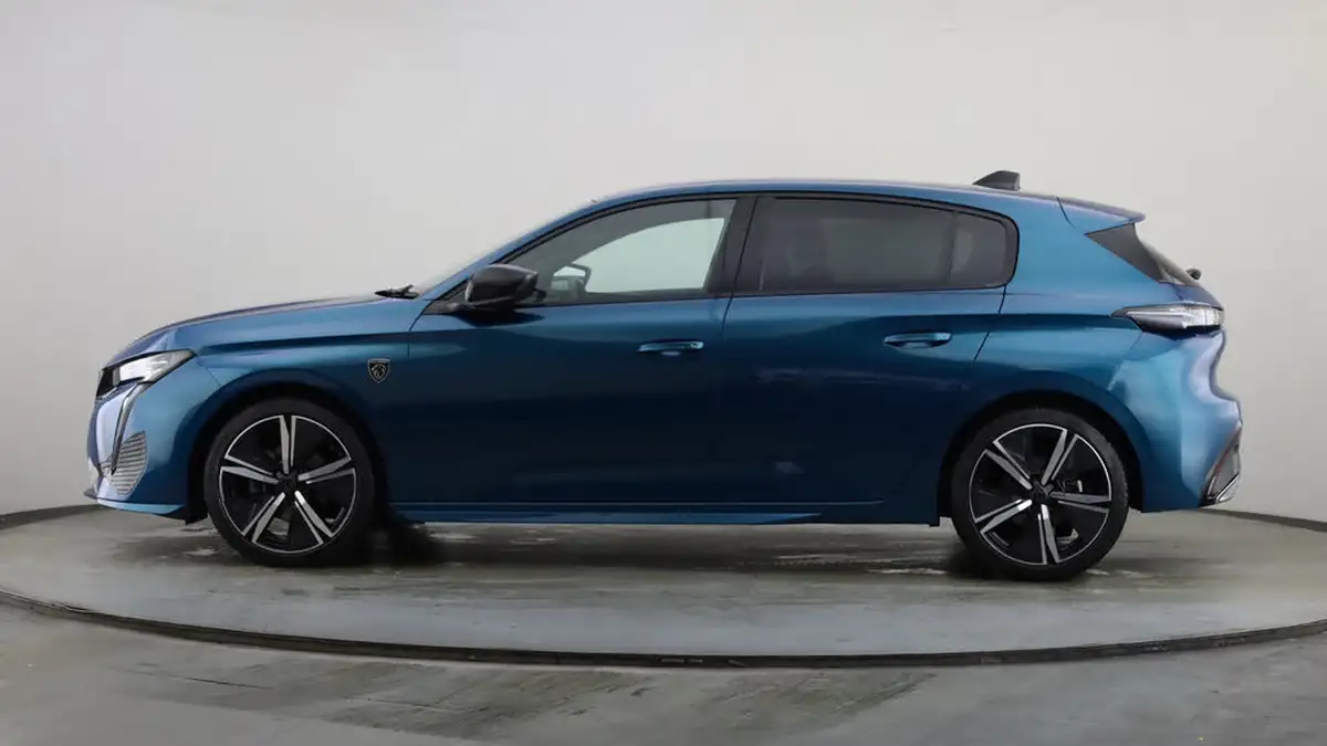 2024-peugeot-308-12-puretech-gt-130ps-ss-eat8-big-13