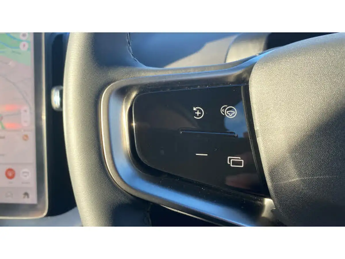 2024-volvo-ex30-e-single-motor-plus-extended-range-big-17