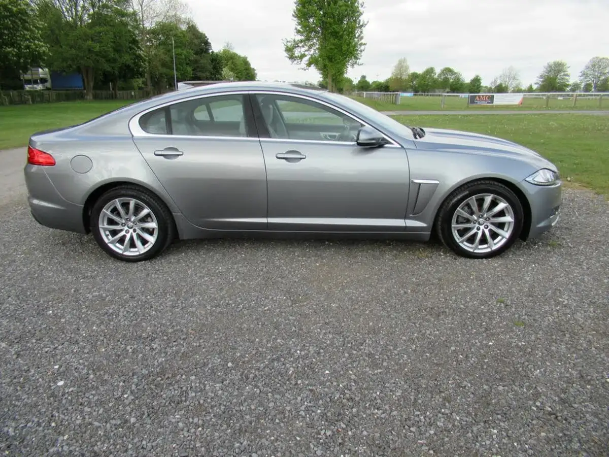 2013-jaguar-xf-22td-luxury-163ps-ss-saloon-4d-auto-big-6