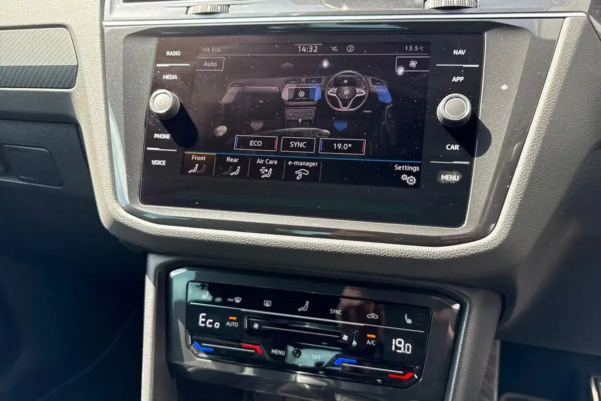 2021-volkswagen-tiguan-14-tsi-r-line-big-21