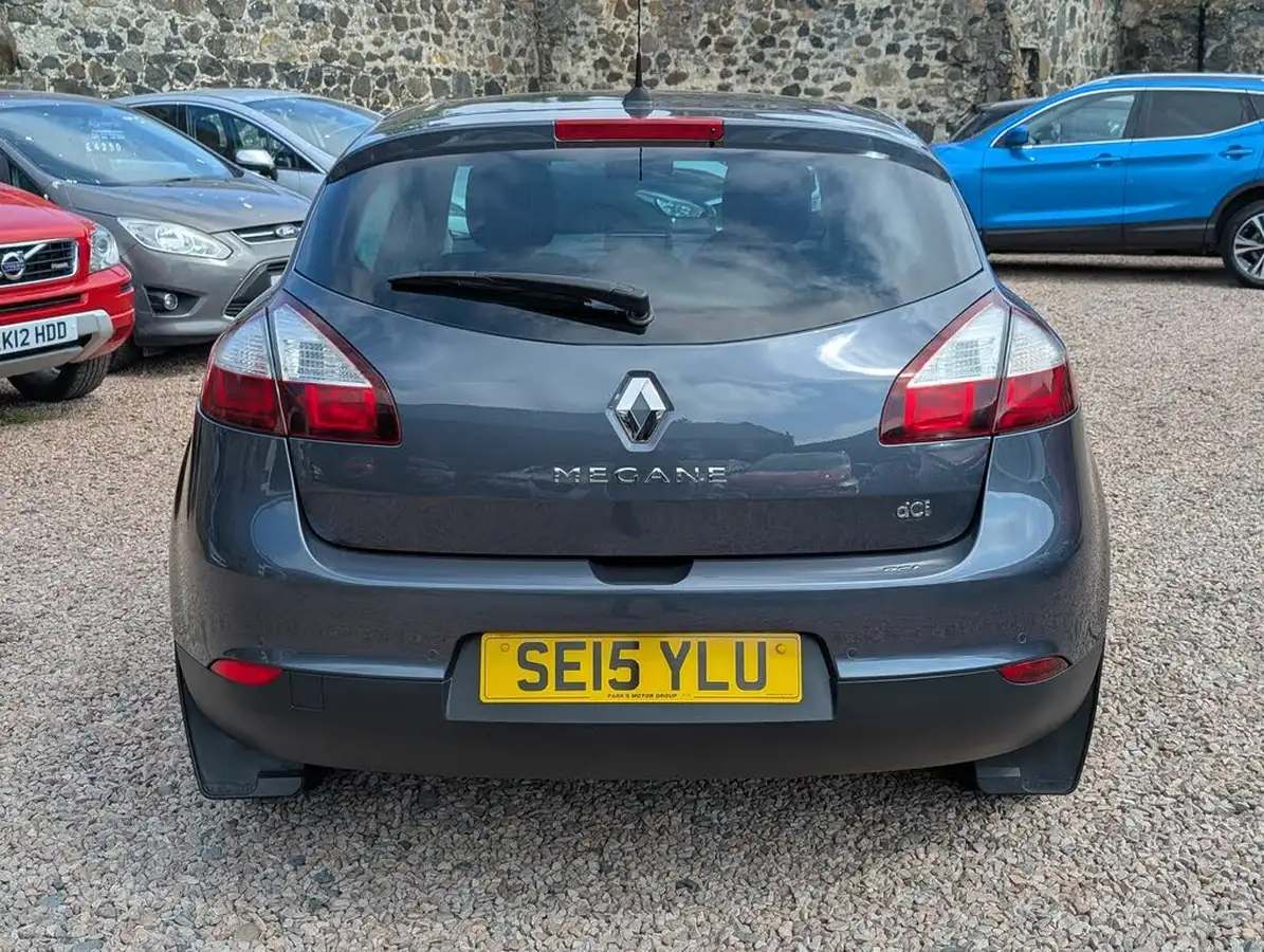 2015-renault-megane-15td-limited-big-15
