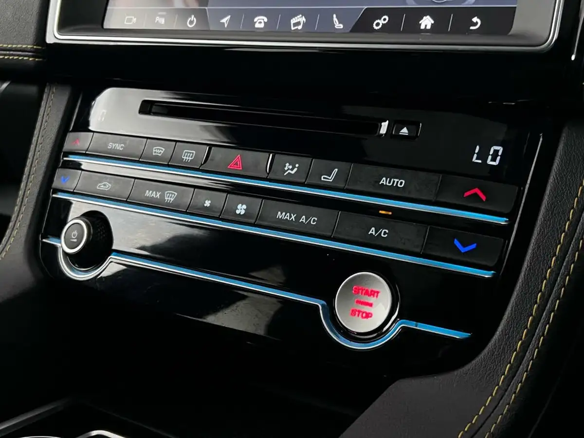 2020-jaguar-f-pace-20i-300-sport-big-45