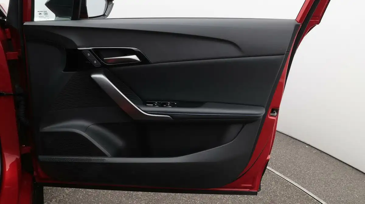 2023-mg-mg4-e-trophy-ev-203ps-long-big-15