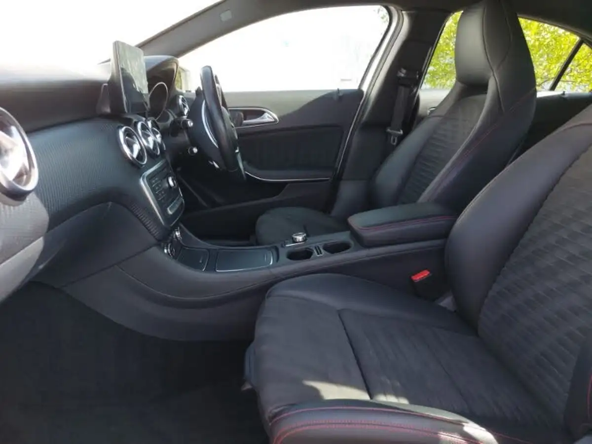 2017-mercedes-benz-a-class-16-a180-amg-line-executivess-7g-dct-big-6