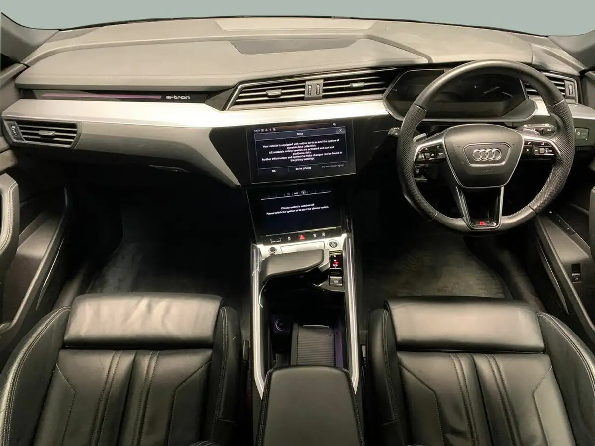 2021-audi-e-tron-55e-s-line-station-wagon-big-8