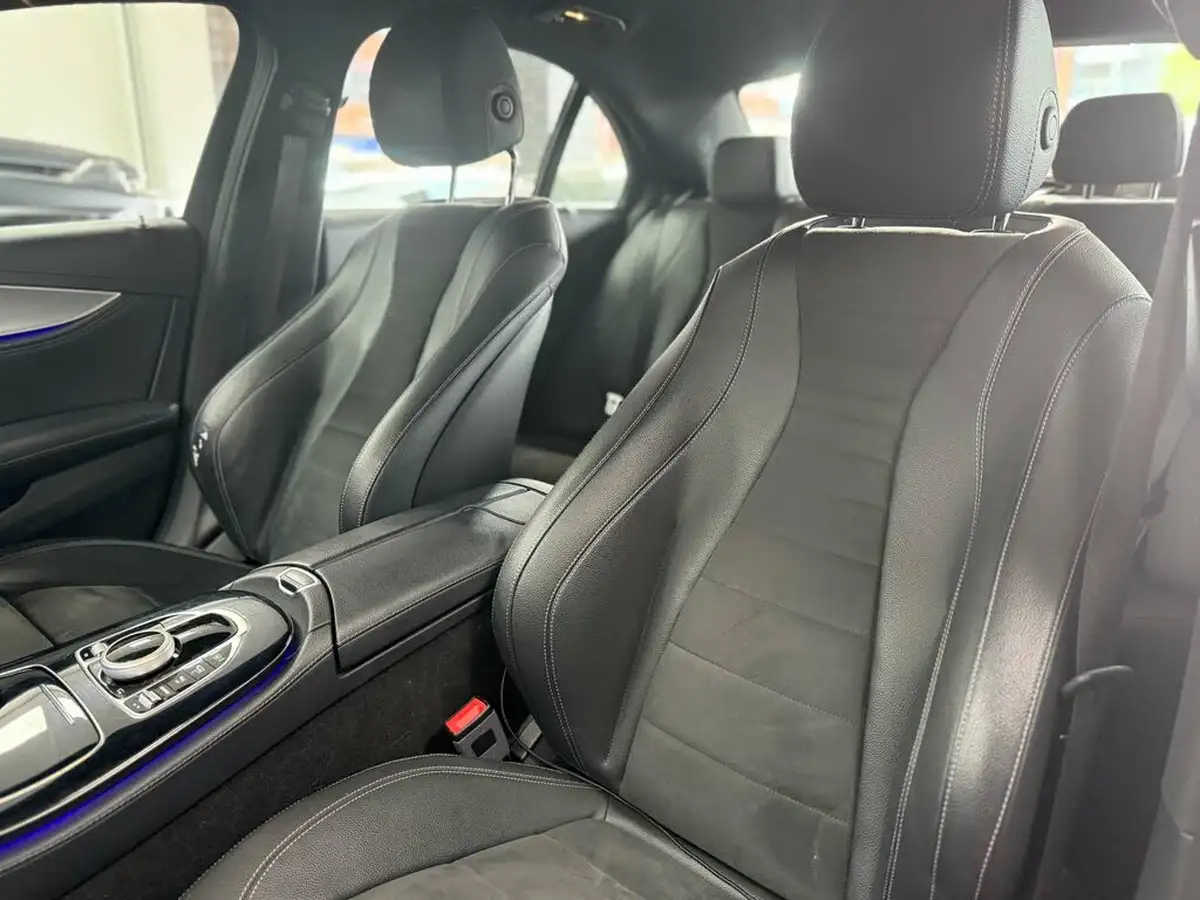 2017-mercedes-benz-e-class-20d-e220d-amg-line-ss-saloon-4d-big-26