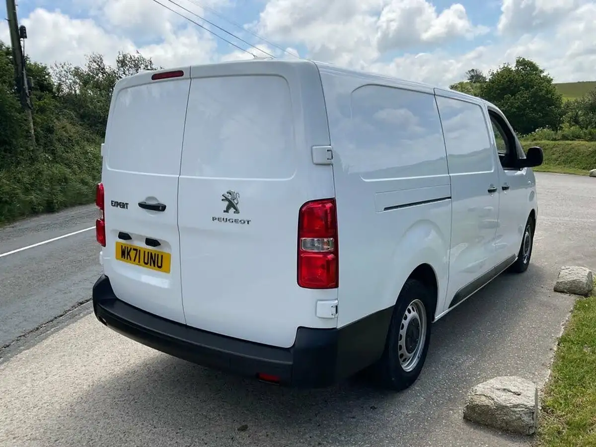 2021-peugeot-expert-20-bluehdi-professional-standard-1400-eu6d-panel-big-8