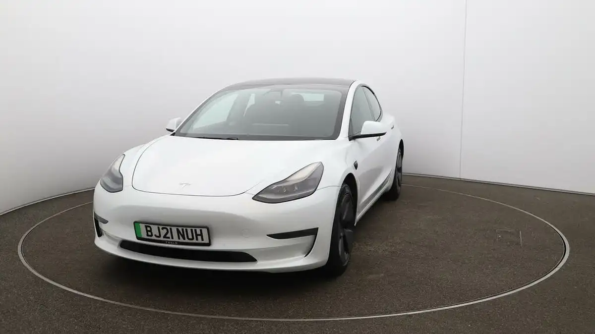 2021-tesla-model-3-e-long-range-4x4-big-36