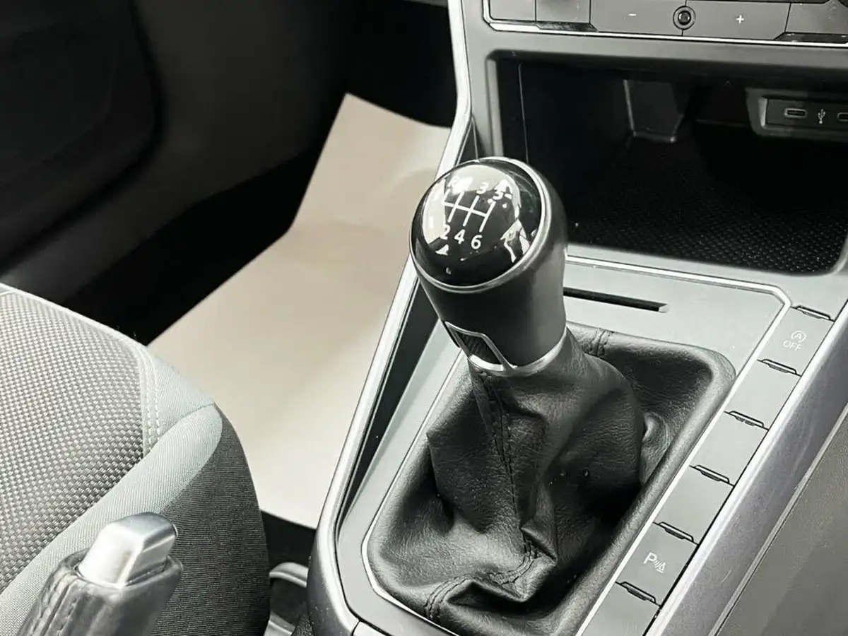 2021-volkswagen-polo-10-tsi-sel-110ps-big-25