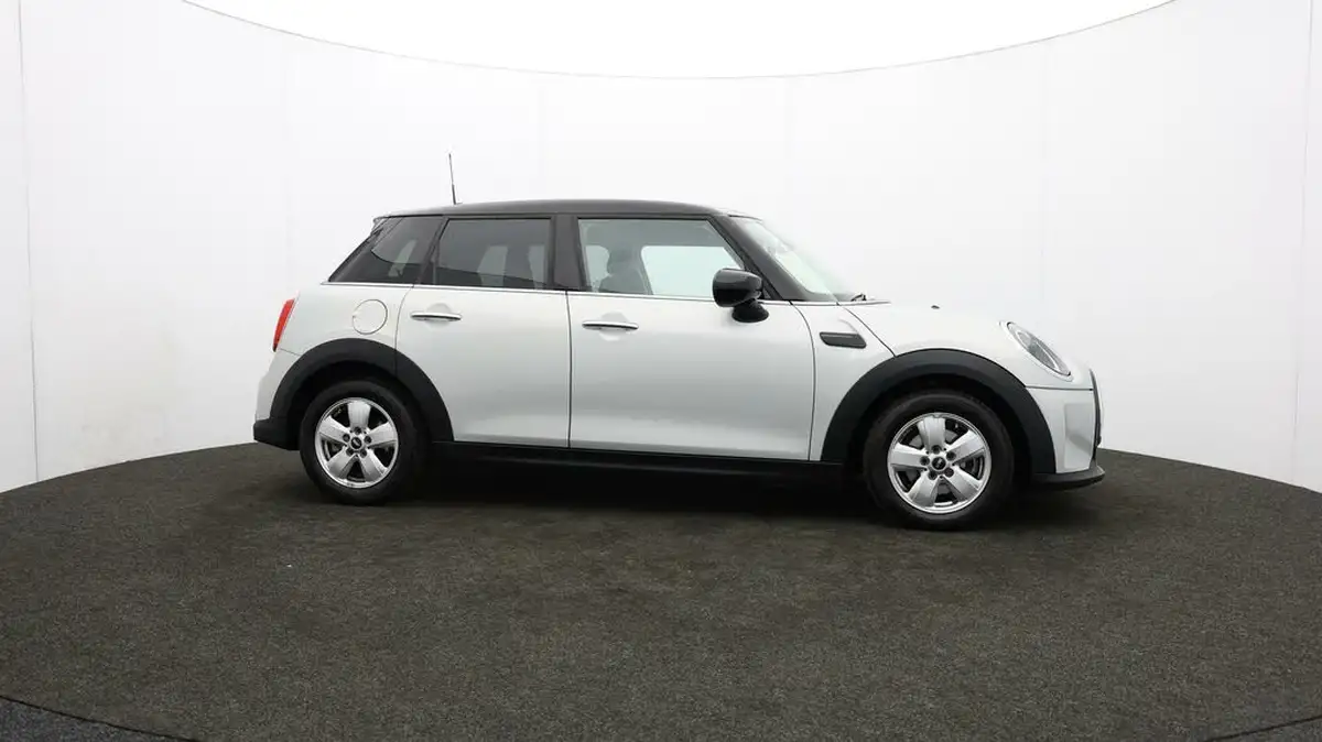 2022-mini-cooper-15-cooper-classic-hatchback-5d-auto-big-41