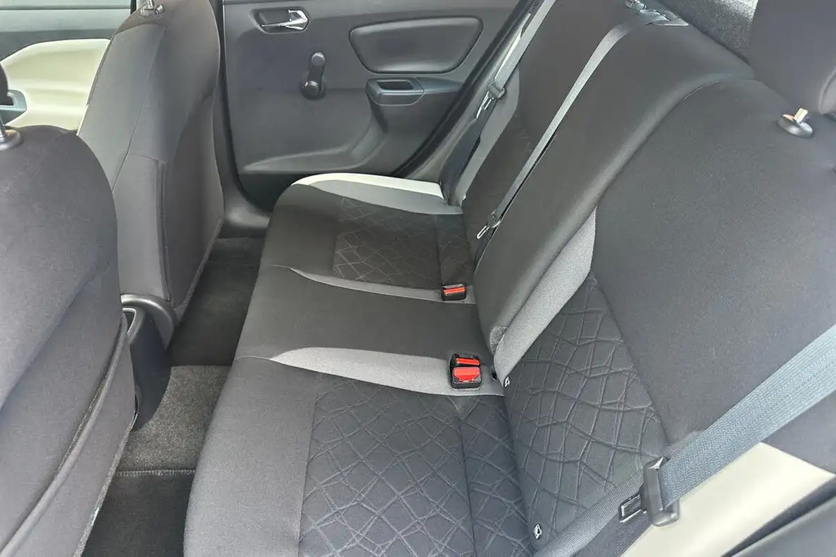 2018-nissan-micra-10-acenta-limited-edition-big-17