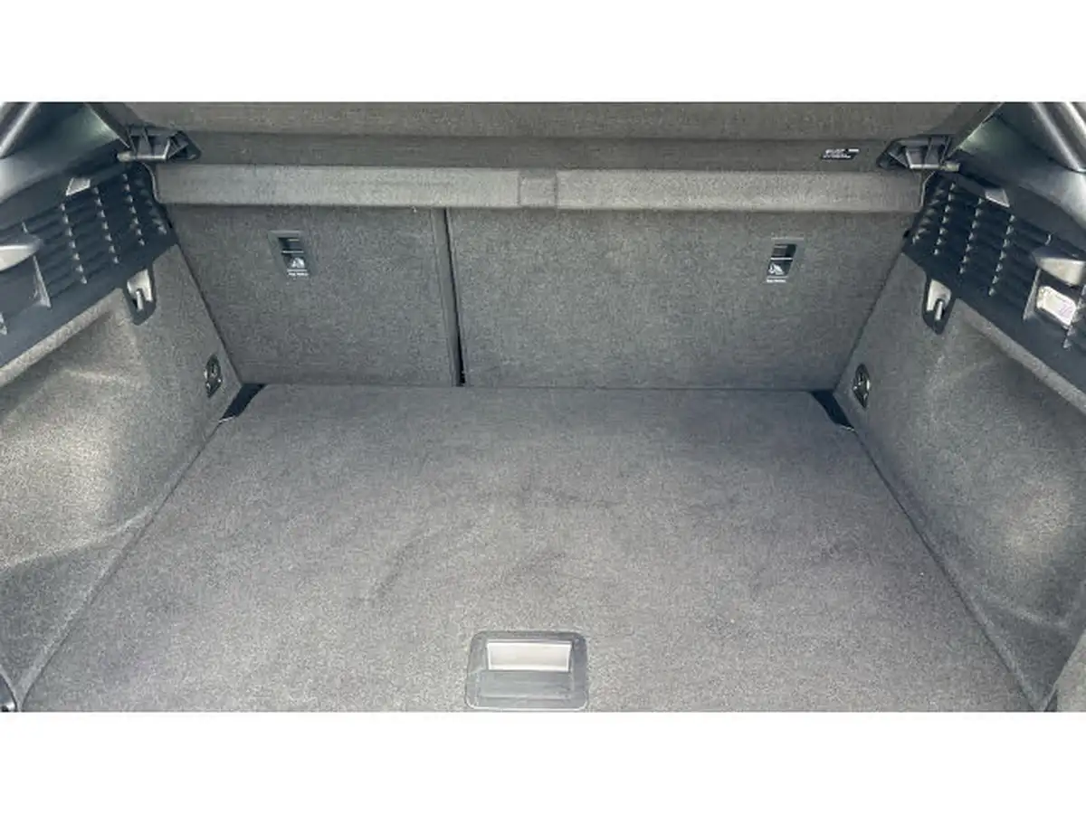2022-audi-q2-15-35-tfsi-s-line-tronic-big-64