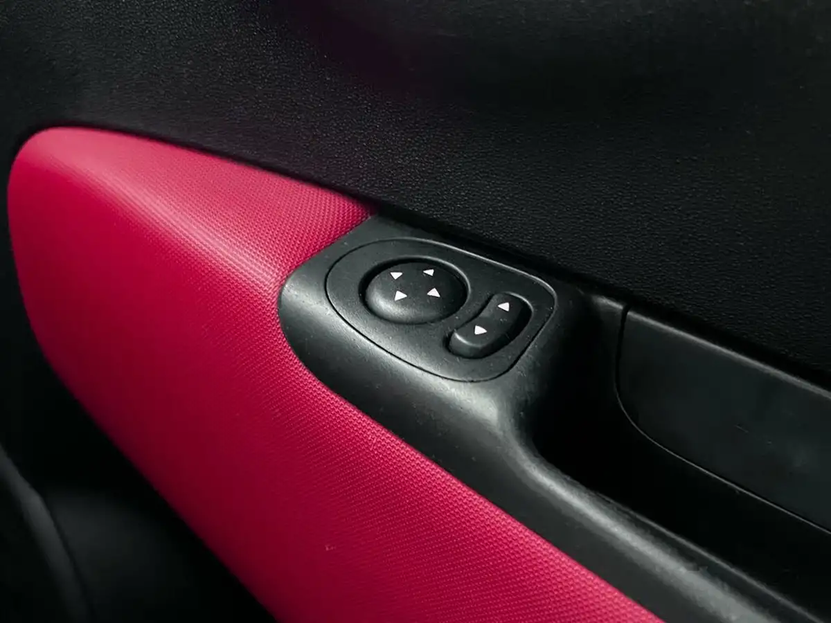 2014-fiat-500-12-s-big-30