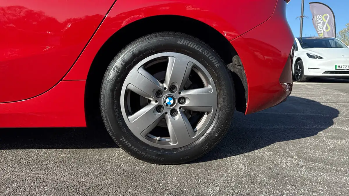 2020-bmw-1-series-big-17