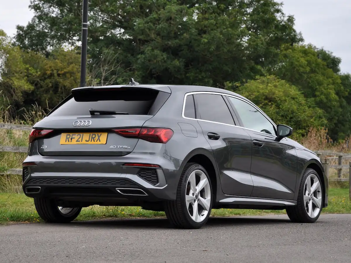 2021-audi-a3-14-40-tfsi-e-s-line-big-48