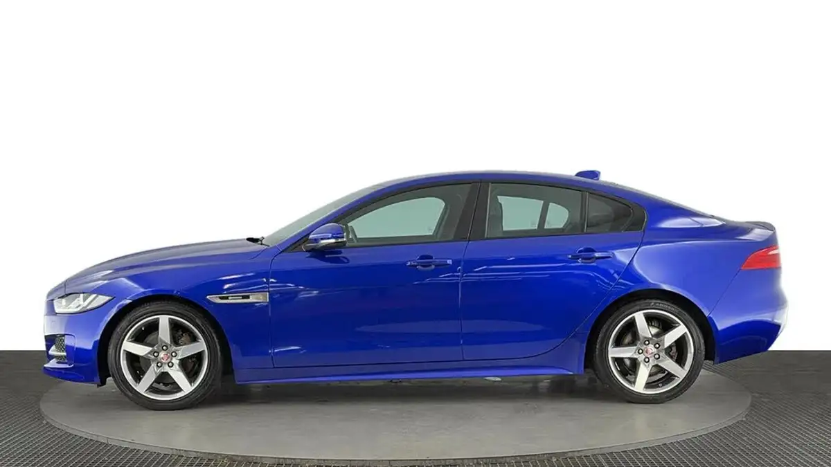 2019-jaguar-xe-20d-r-sport-180ps-auto-big-6