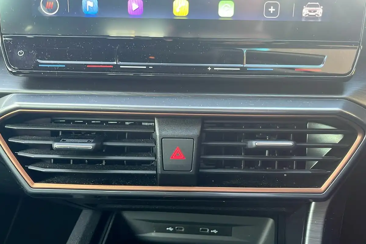 2022-cupra-formentor-14-e-hybrid-v2-big-13