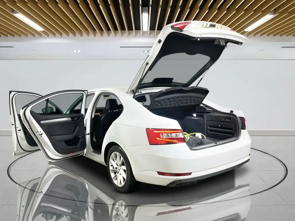 2022-skoda-superb-14-tsi-se-technology-218ps-hatchback-big-10