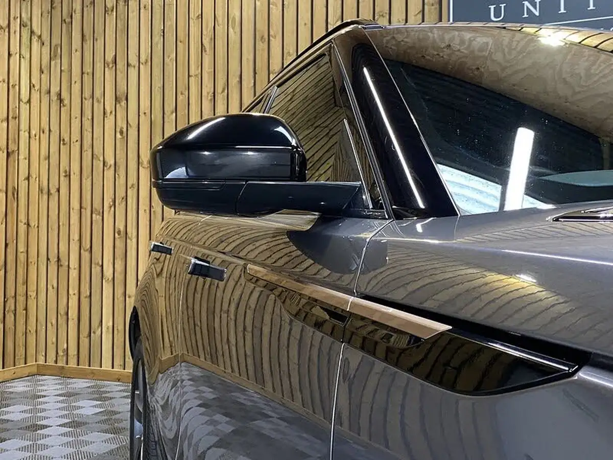 2019-land-rover-range-rover-velar-20-d180-r-dynamic-s-big-53