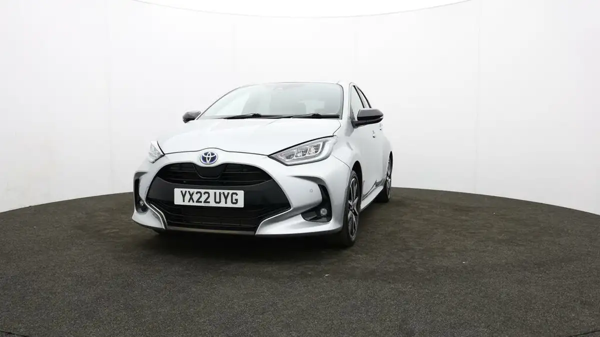 2022-toyota-yaris-15-vvt-i-dynamic-big-48