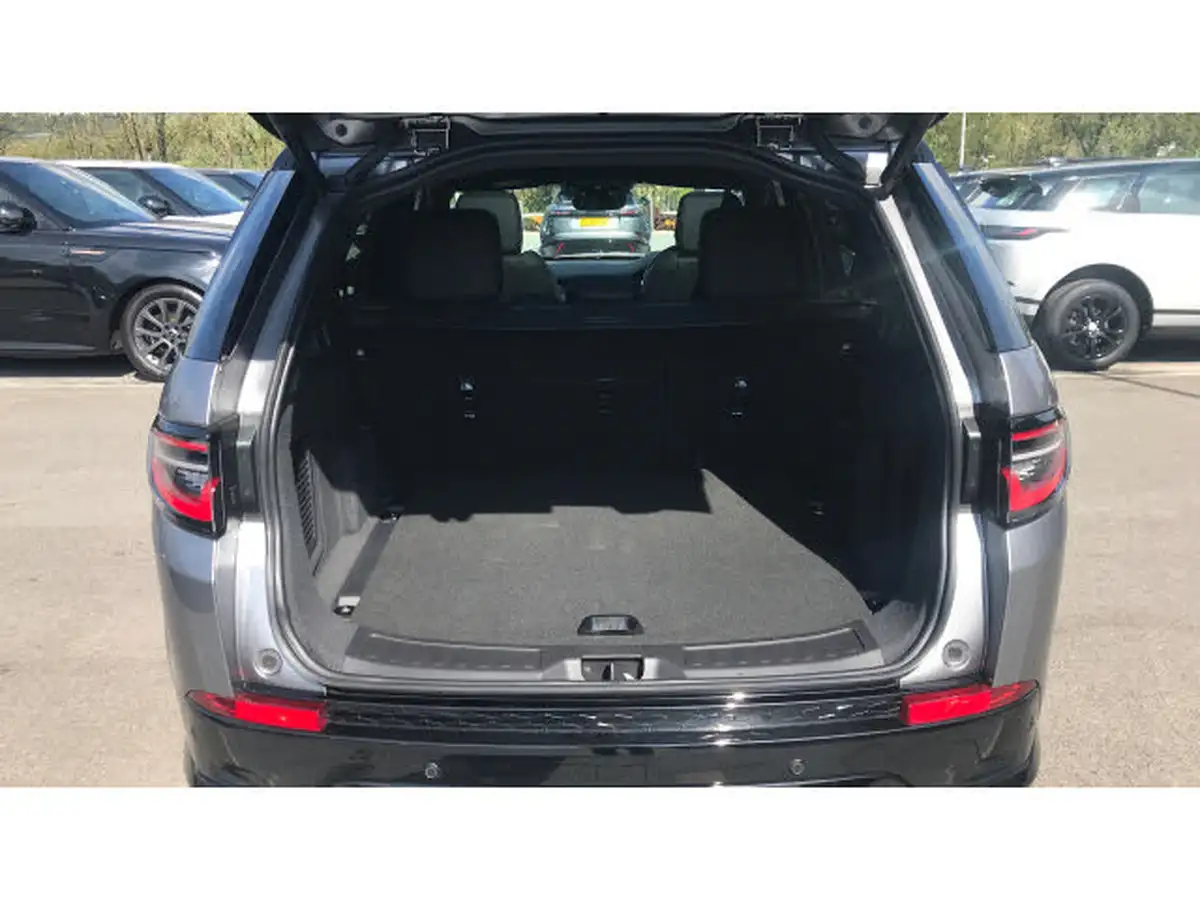 2024-land-rover-discovery-sport-20-d200-dynamic-se-big-9