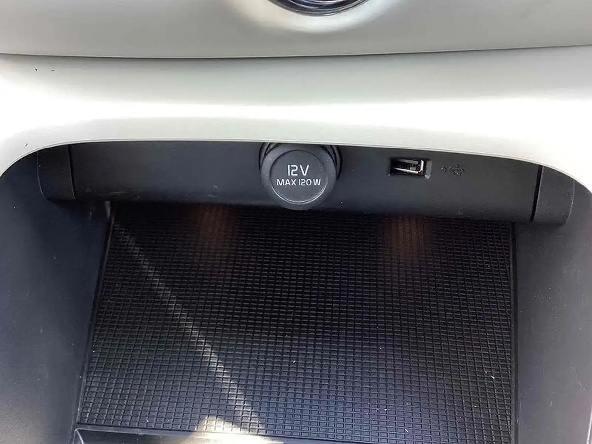 2019-volvo-xc40-20-t4-inscription-big-33