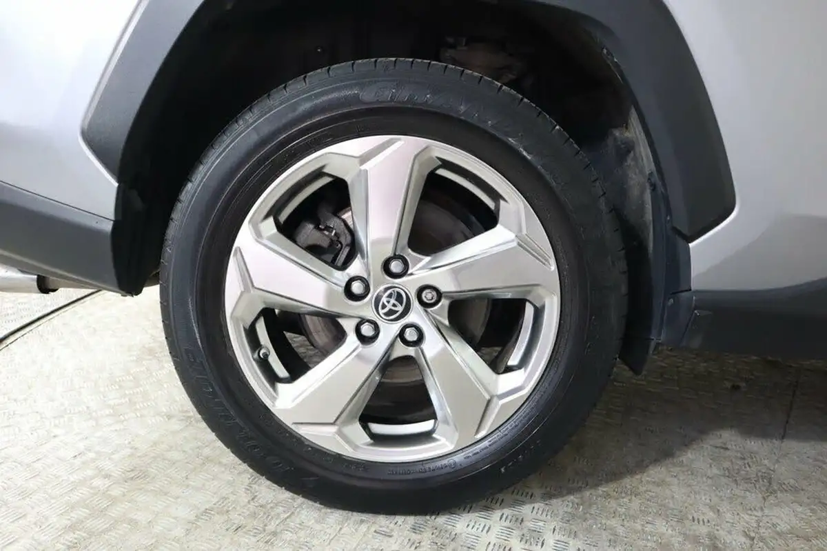 2020-toyota-rav4-25-vvt-i-design-215bhp-big-26