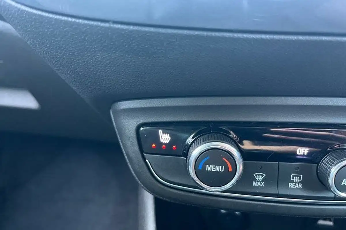 2022-vauxhall-crossland-12-ultimate-130ps-big-29