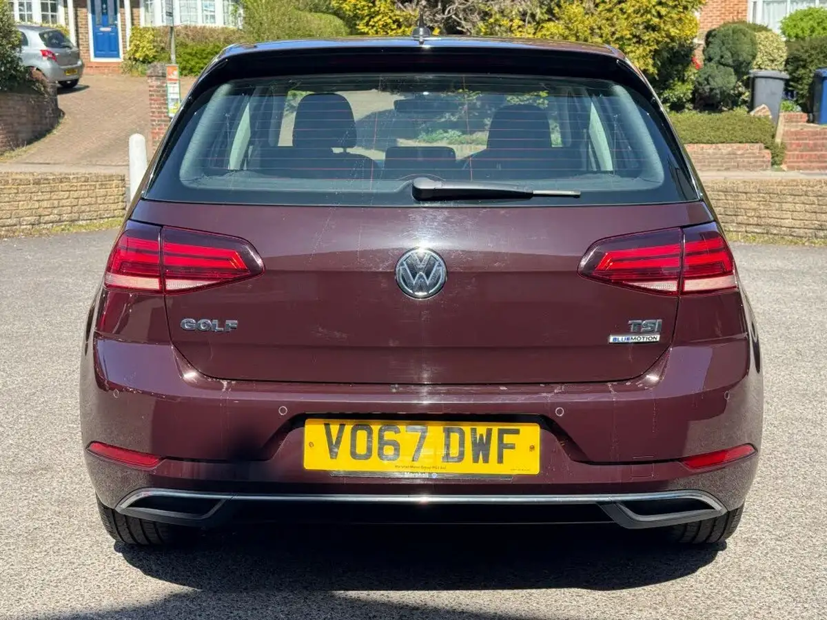 2017-volkswagen-golf-15-tsi-se-nav-hatchback-5d-big-4