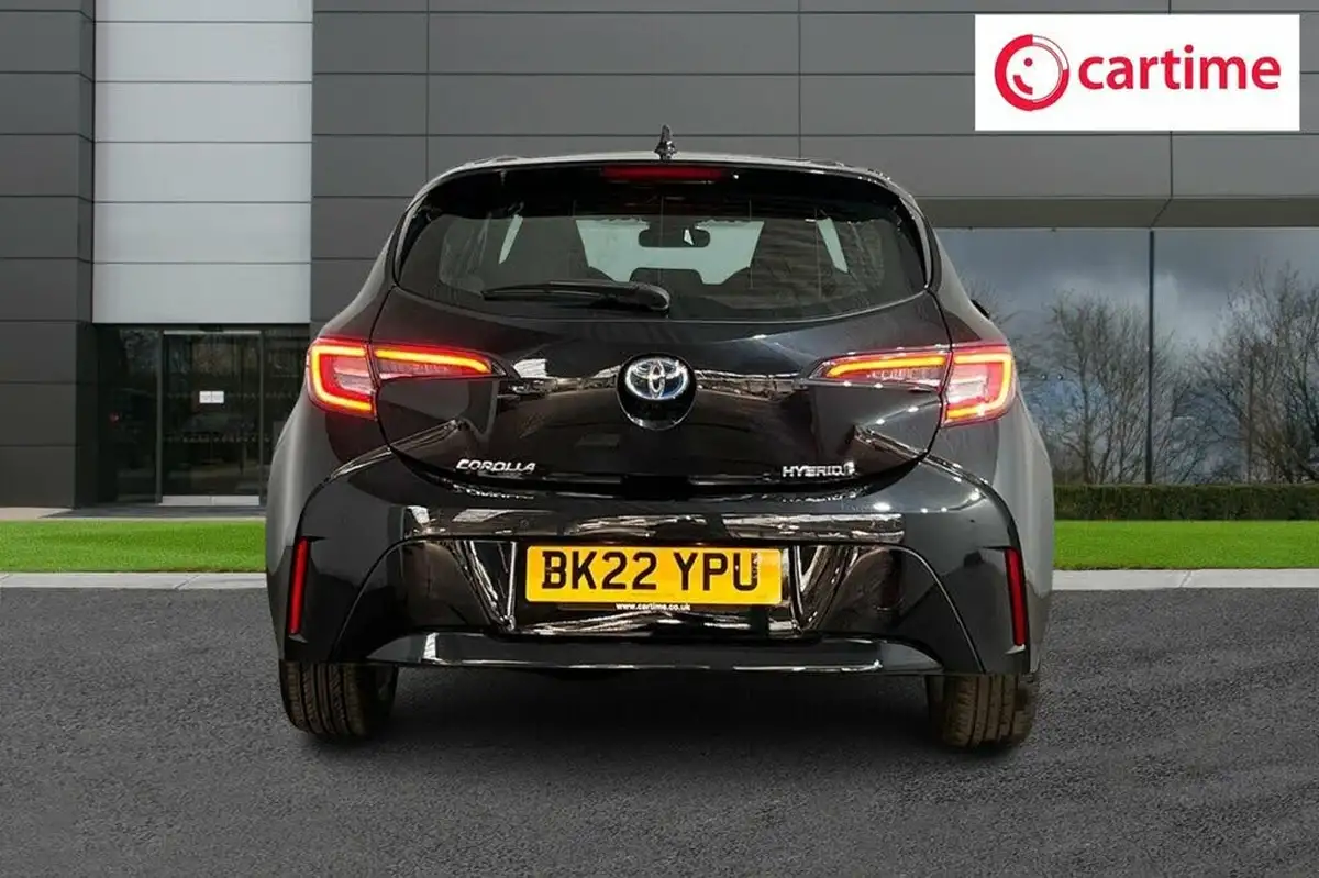 2022-toyota-corolla-18-vvt-i-icon-tech-trk-hatchback-5d-big-4