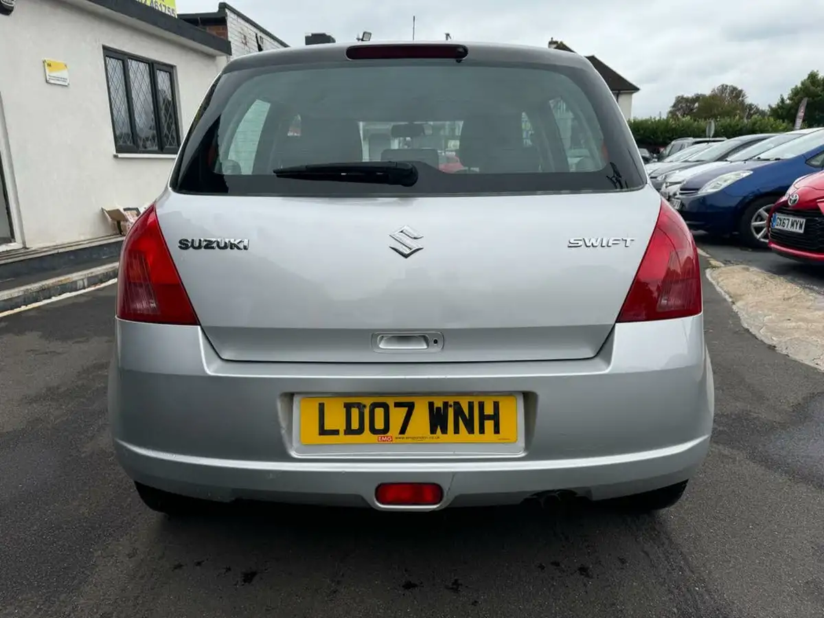 2007-suzuki-swift-15-glx-5d-big-20