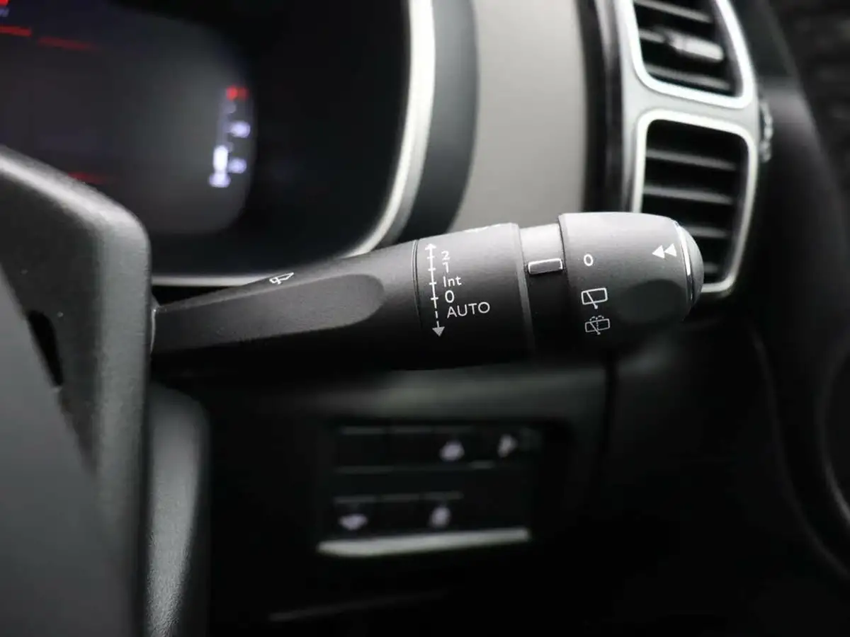 2021-citroen-c5-aircross-12-puretech-shine-big-43
