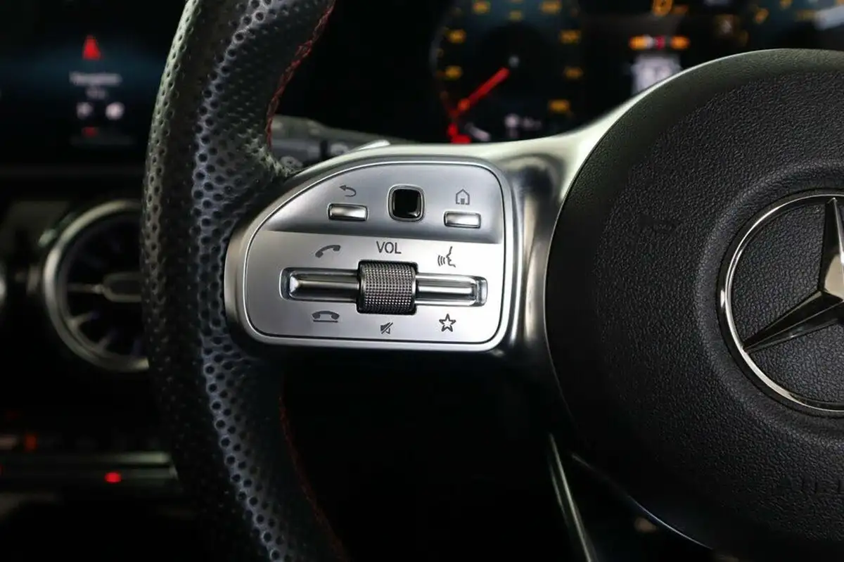2021-mercedes-benz-a-class-13-a250e-amg-line-premium-plus-hatchback-5d-big-16