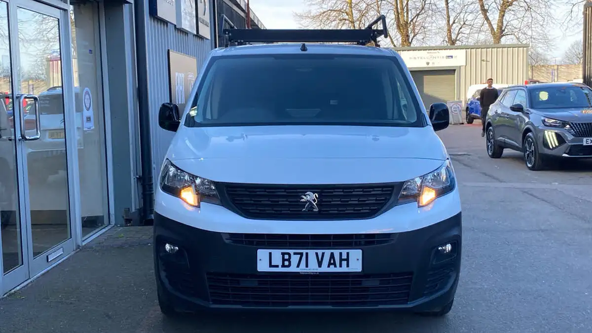 2021-peugeot-partner-15-bluehdi-1000-professional-premium-100pseu6d-big-7