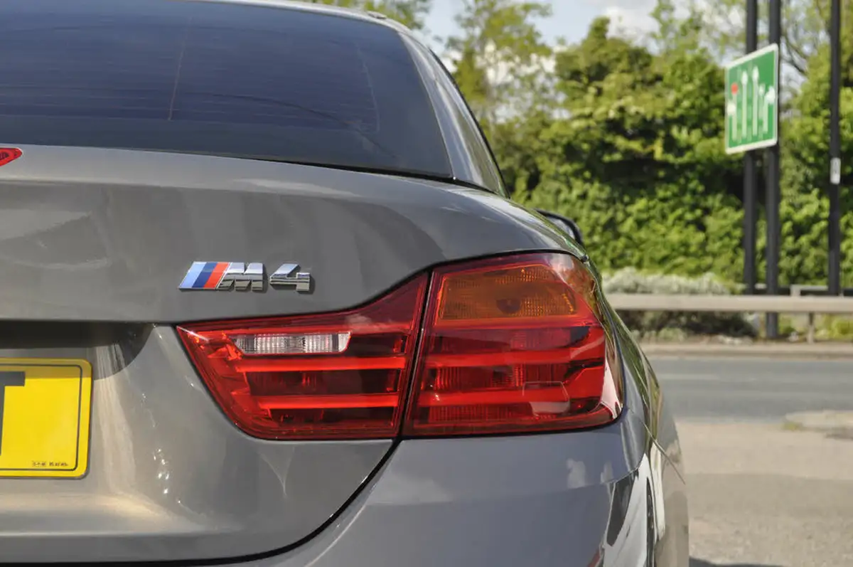 2017-bmw-4-series-30-m4-431bhp-ss-convertible-m-dct-big-29