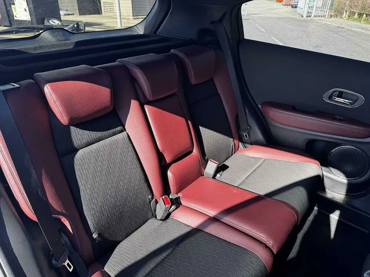 2020-honda-hr-v-15-i-vtec-sport-big-19