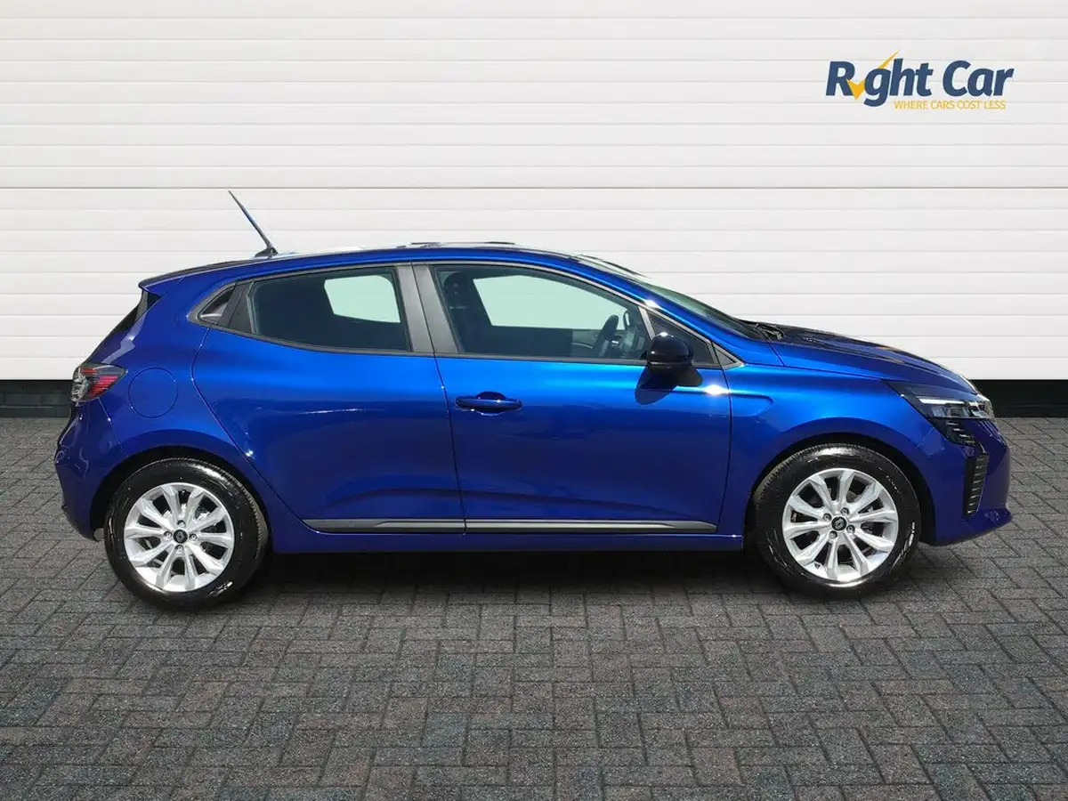 2024-renault-clio-10-tce-evolution-big-3