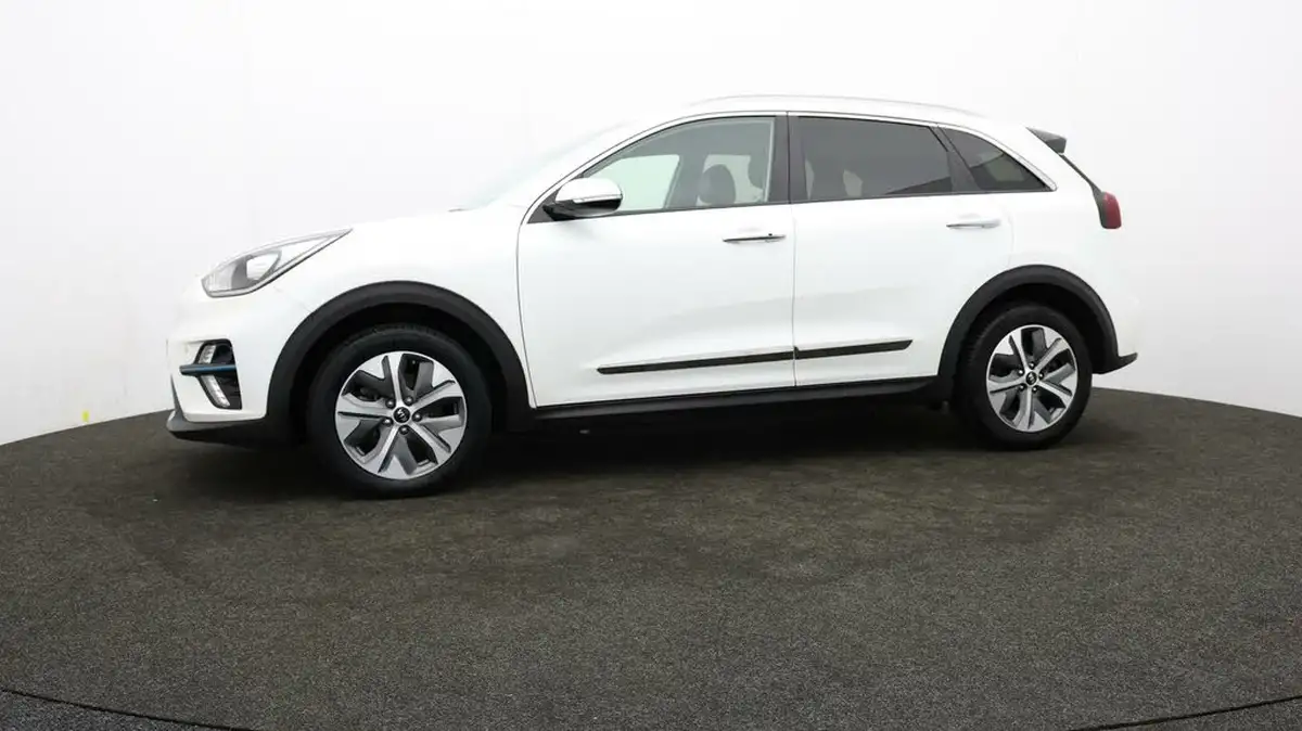 2020-kia-e-niro-ev-first-edition-big-64