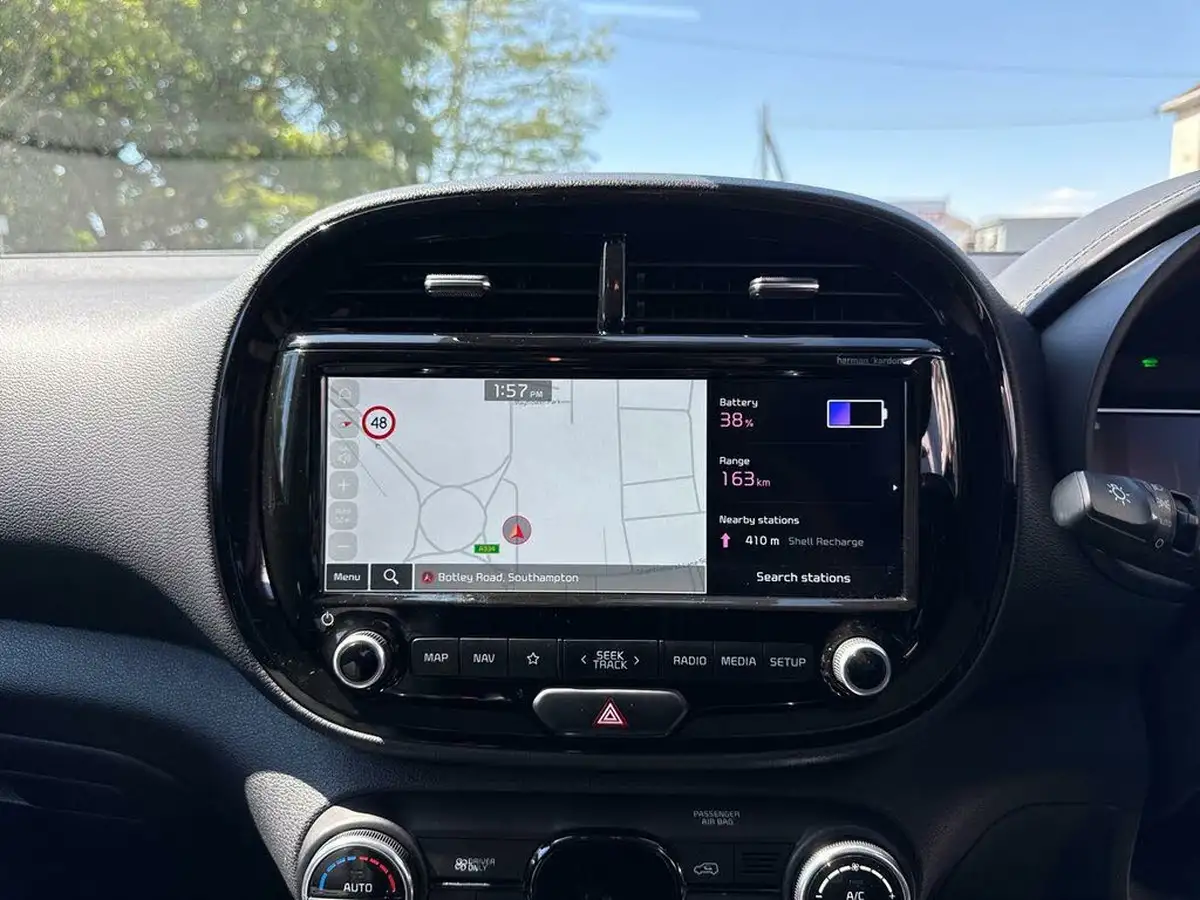 2022-kia-soul-ev-maxx-big-11