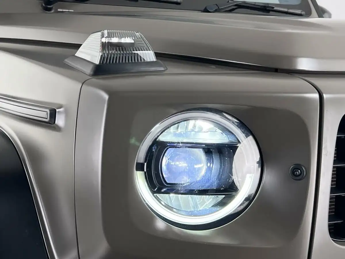 2021-mercedes-benz-g-class-40-g63-amg-big-8